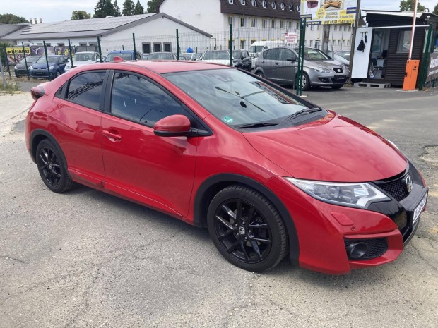 Honda Civic 1.6 i-Dtec Sport Navi Kamera. Radar...