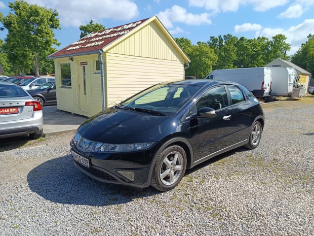 Honda Civic 1.8 Comfort Üvegtető! Ülésfűtés! Te...