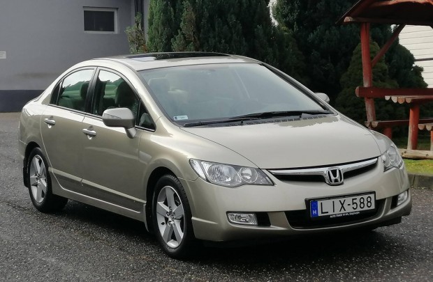 Honda Civic 1.8 Es 1. Tulaj./Mo-i/184 E km/k�l�...