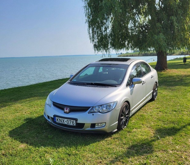 Honda Civic 1.8 Es