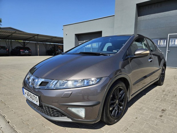 Honda Civic 1.8 Executive 160.000KM!!!Panorámat...