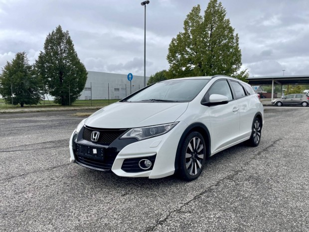 Honda Civic 1.8 Lifestyle ADAS Megkmlt llapo...