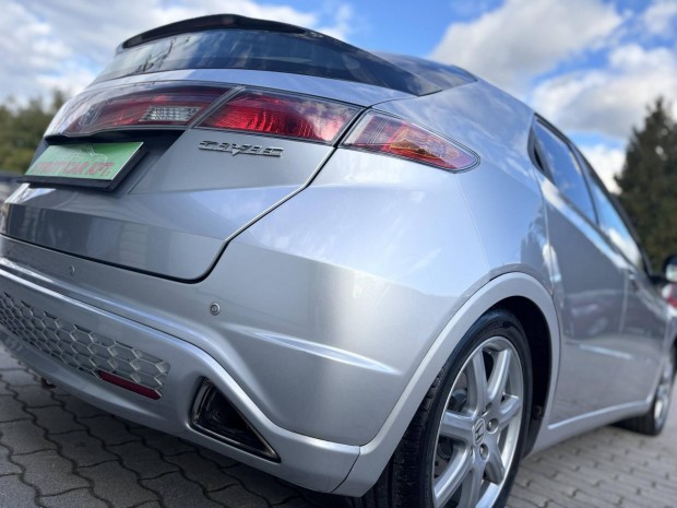 Honda Civic 1.8 Sport 168eKm!