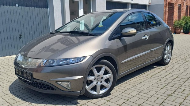 Honda Civic 1.8 Sport 181E KM - Friss műszaki!