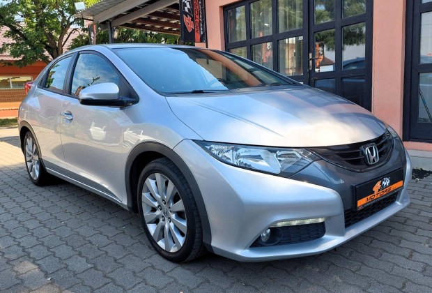 Honda Civic 1.8 Sport 1 Év Garancia! Dikitklíma...