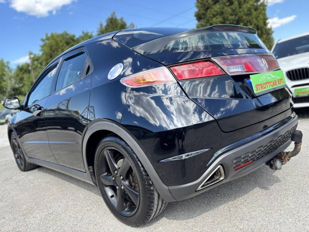 Honda Civic 1.8 Sport Alvázésüregvédelem!