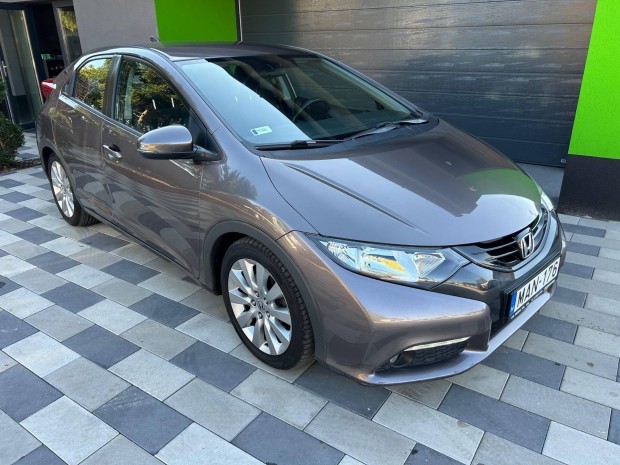 Honda Civic 1.8 Sport Magyar---115.384Km---digi...