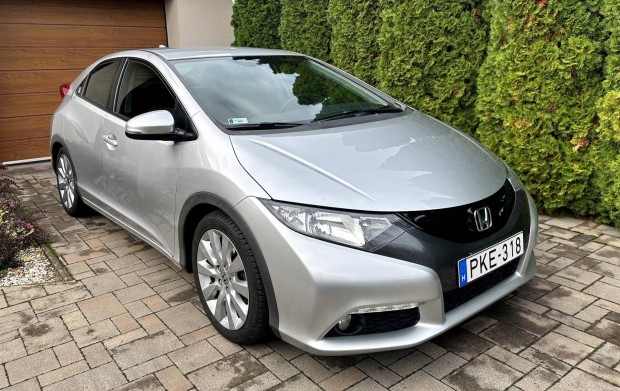 Honda Civic 1.8 Sport Makultlan j fk j gumi...