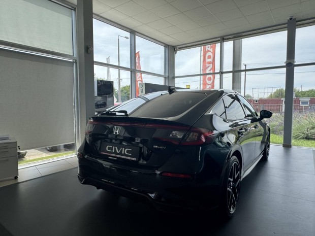 Honda Civic 2.0 i-MMD Hybrid Advance ecvt