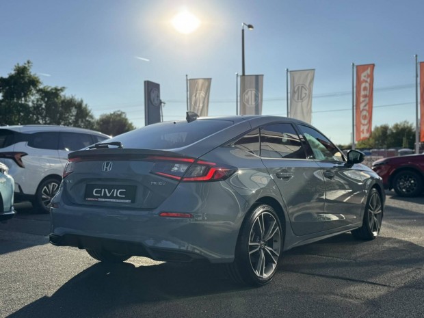 Honda Civic 2.0 i-MMD Hybrid Advance ecvt