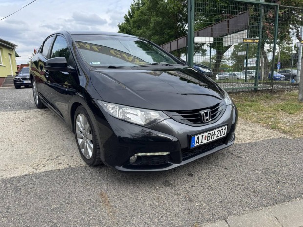 Honda Civic 2.2 Ctdi Sport Kézi 6-os váltó