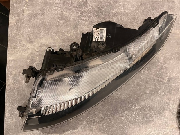 Honda Civic 8th gen Xenon fnyszr Balos