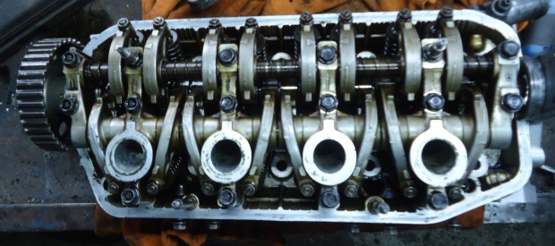 Honda Civic Crx D15B2 hengerfej elad