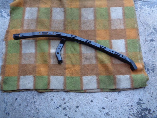 Honda Civic Jobb Lámpatartó Vas, Lámpavas
