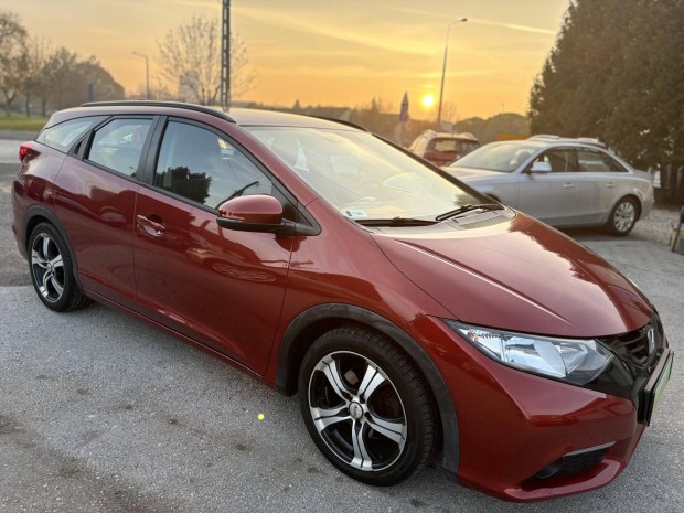 Honda Civic Tourer 1.8 Comfort 139eKm!