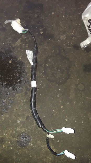 Honda Civic VIII Belt�ri K�belk�teg