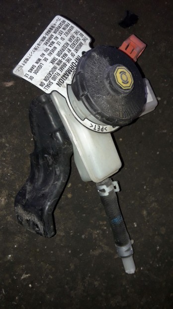 Honda Civic VIII F�kfolyad�k Tart�ly