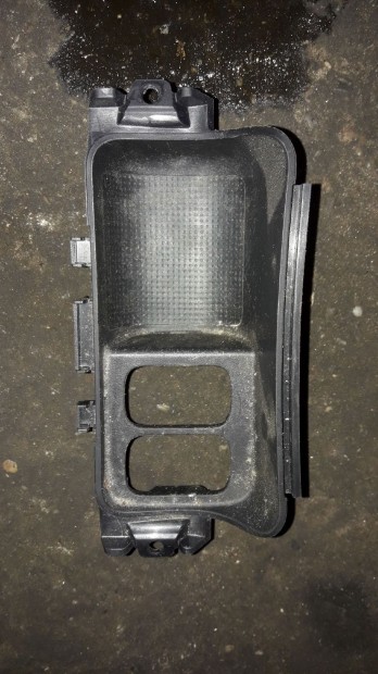 Honda Civic VIII Tároló Rekesz