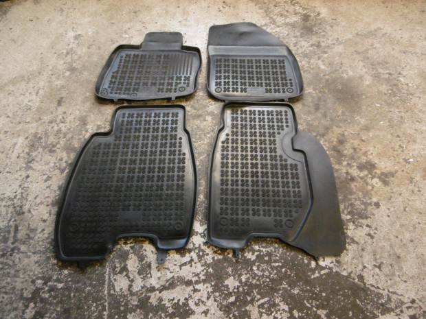 Honda Civic VIII Ufo M�retpontos Gumisz�nyeg H�t�lca