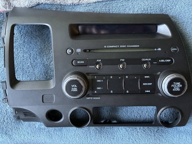 Honda Civic VIII sedan r�di� fejegys�g