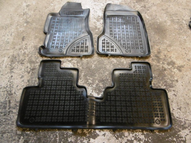 Honda Civic VII 5 Ajt�s M�retpontos Gumisz�nyeg H�t�lca