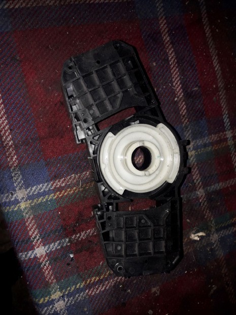 Honda Civic VII ES9 Bajuszkapcsol� Konzol