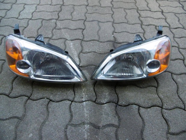 Honda Civic VII Jobb és Bal Első Lámpa pár