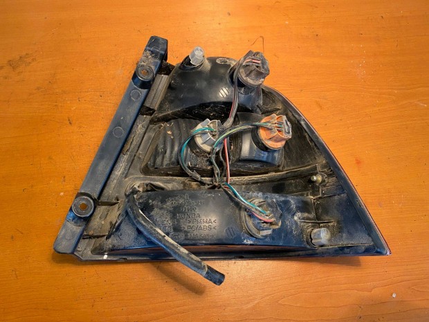Honda Civic VI 1,4 kombi bal hátsó lámpa