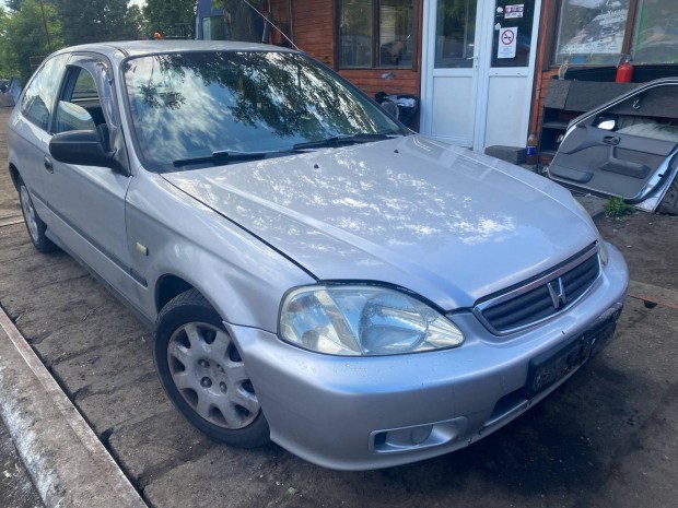 Honda Civic (2001) 1.4i D14Z2 Alkatrészek #M2612