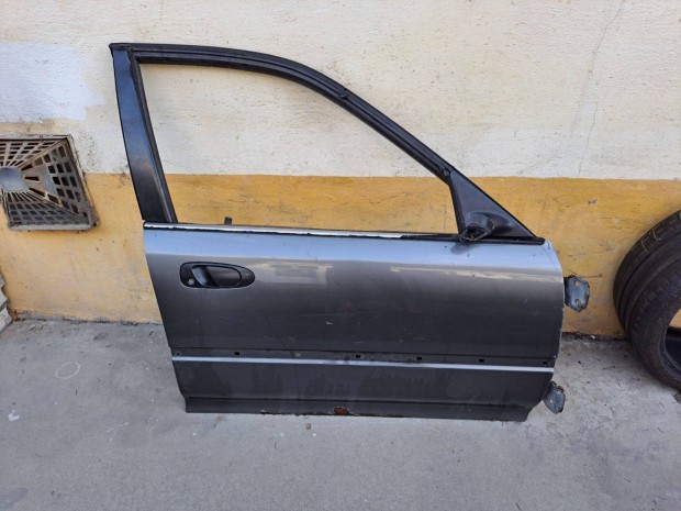 Honda Civic sedan (5th gen) Jobb Els� ajt� elad�!!! 15000FT