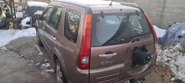 Honda Crv 2.0 benzin bontott alkatr�szek elad�k!