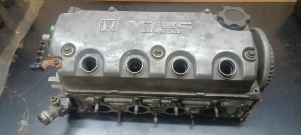 Honda D16z6 hengerfej 