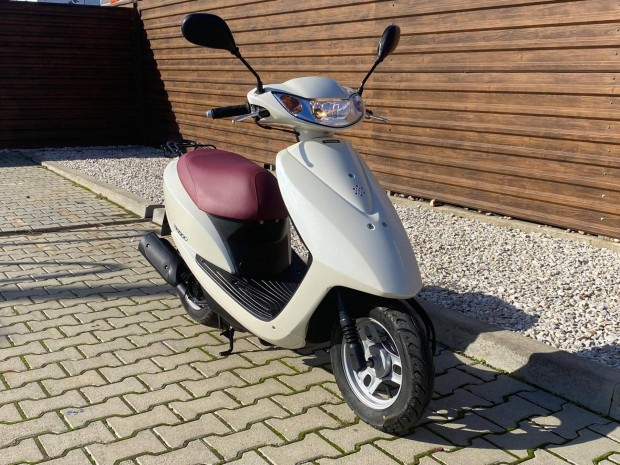 Honda DIO 7700km---4 tem---gynyr llapot--...