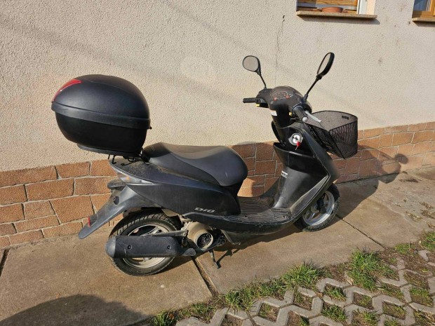 Honda Dio 50 4T csere