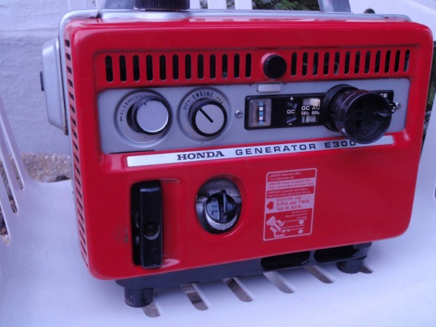 Honda E 300 aggregtor/300 W/220 V/