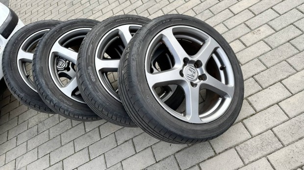 Honda Enkei 17" Alufelni Szett 225/45 R17"