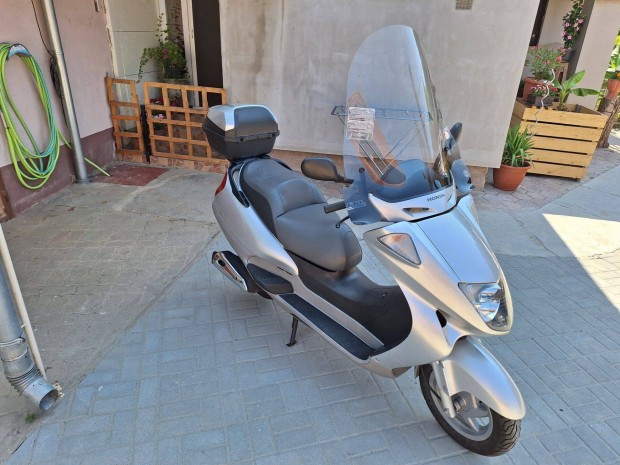 Honda Foresight Fes 250
