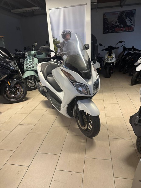 Honda Forza 300 Napi használatban/Múszakival/Ak...