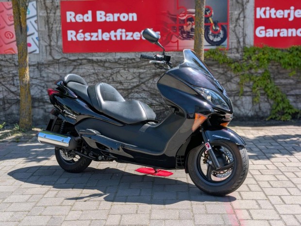 Honda Forza Entry Bike! RED Baron Garanciával!...