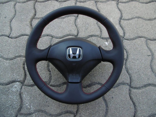 Honda Frissen Bőrözött Sport Kormány és Légzsák