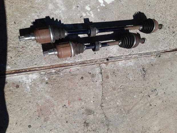 Honda Frv 1.7 f�ltengelyek