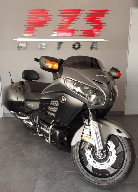 Honda GL 1800 F6B GOLD Wing
