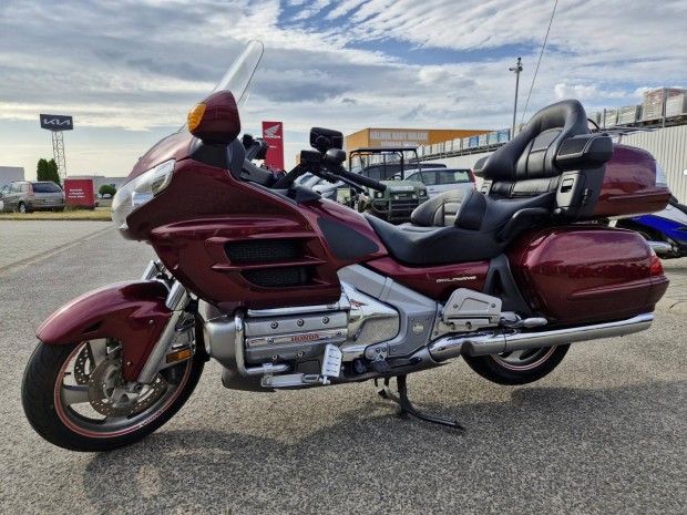 Honda GL 1800 (GOLD Wing) 12 Hnap Garancia ABS...