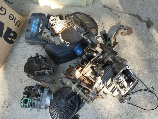 Honda Gcv 520 vagy 530 Fűnyíró motor maradék