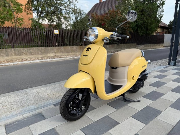 Honda Giorno 4 ütemű---gyönyörű állapot