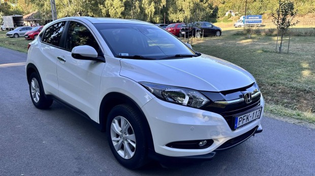 Honda HR-V 1.5 Elegance Navigáció . ülésfűtés ....