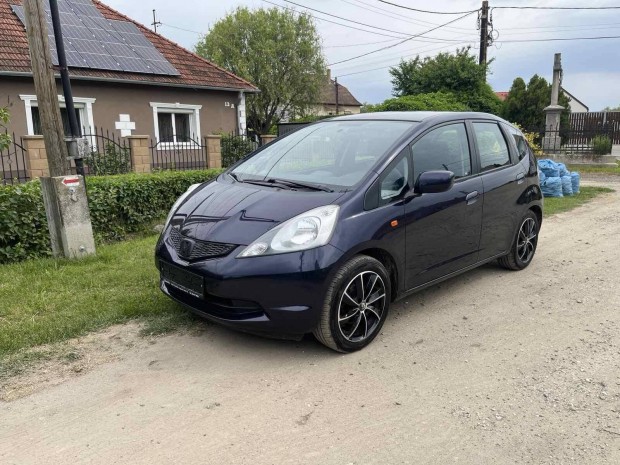 Honda Jazz 1.2 S tolatóradar.alufelni.klima.sze...