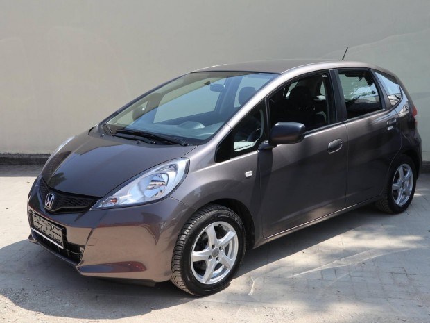 Honda Jazz 1.2 Trend 42.694 km - vezetett szerv...