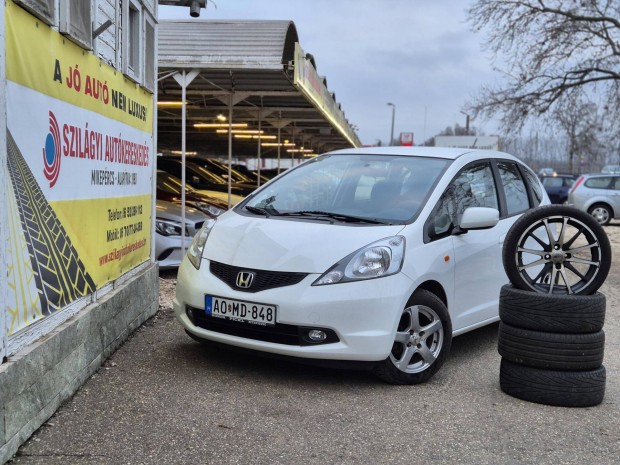 Honda Jazz 1.2 Trend Plus ITT �s Most Akci�!!!...