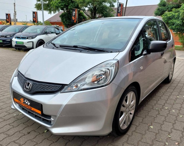 Honda Jazz 1.2 Trend Szervizknyves!